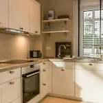 Luxury With Lagoon View In Loddin 쾰핀제