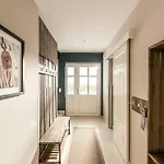 펜션 Luxury With Lagoon View In Loddin