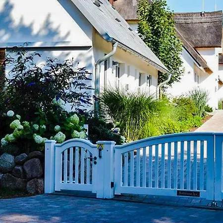 Luxury With Lagoon View In Loddin Holiday home